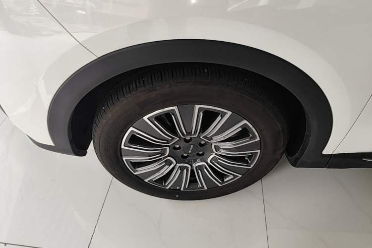 Used JETOUR X70 PLUS 2025 1.5T Elite Edition 5 Seats Left Front Wheel Hub