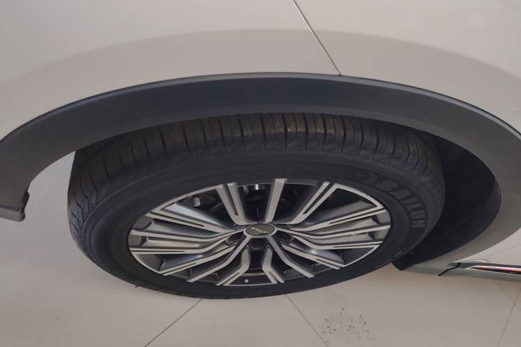 Used JETOUR X70 PLUS 2025 Champion Edition 1.5T DCT Champion MAX 7-Seater Left Front Wheel Hub
