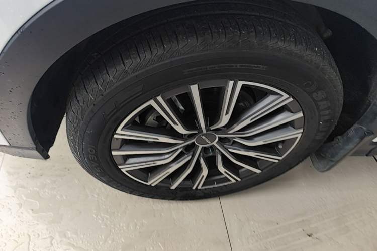 Used JETOUR X70 PLUS 2025 Champion Edition 1.5T DCT Champion PRO 7-Seater Left Front Wheel Hub