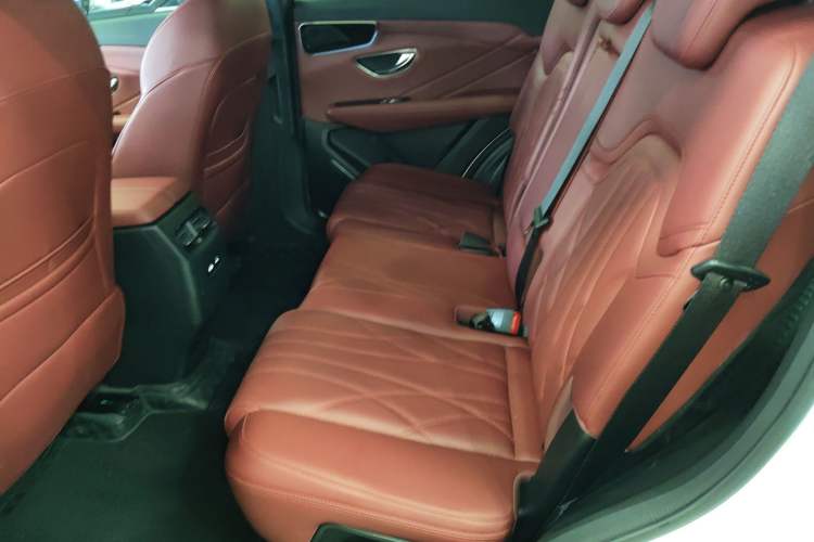 Used JETOUR X70 PLUS 2025 1.5T Luxury Dynamic Edition 5 Seats Left Rear Seat