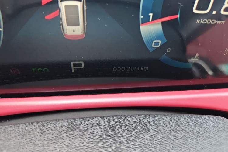 Used JETOUR X70 PLUS 2025 Champion Edition 1.5T DCT Champion PRO 7-Seater Odometer Close Up