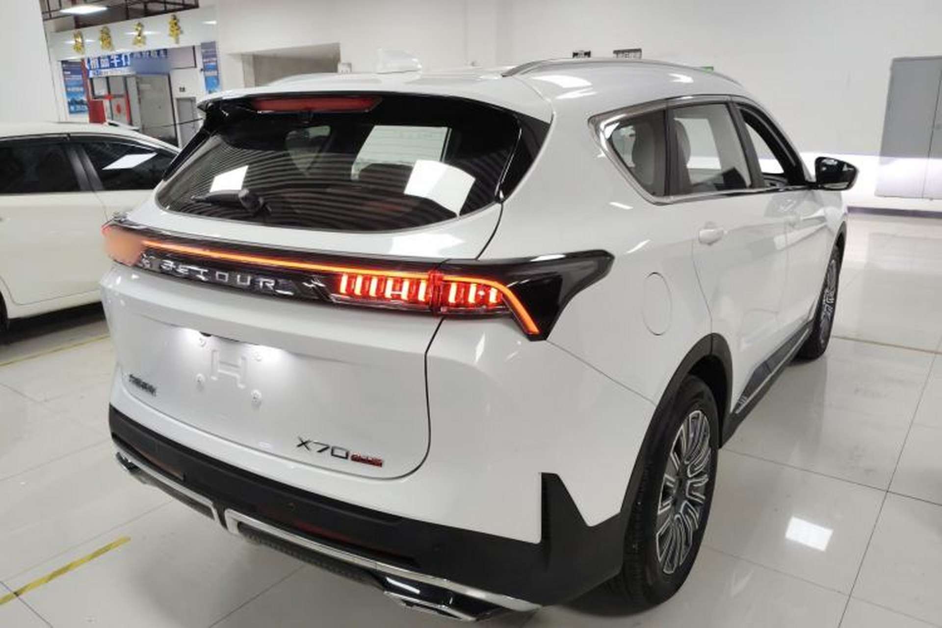 Used JETOUR X70 PLUS 2025 1.5T Elite Edition 7-Seater Rear Right 45 Deg