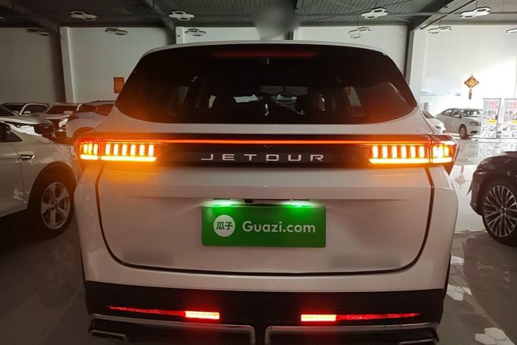 Used JETOUR X70 PLUS 2025 1.5T Elite Edition 5 Seats Rear