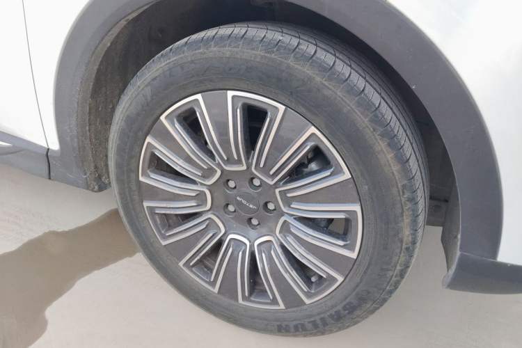Used JETOUR X70 PLUS 2025 1.5T Luxury Dynamic Edition 7-Seater Right Front Wheel Hub