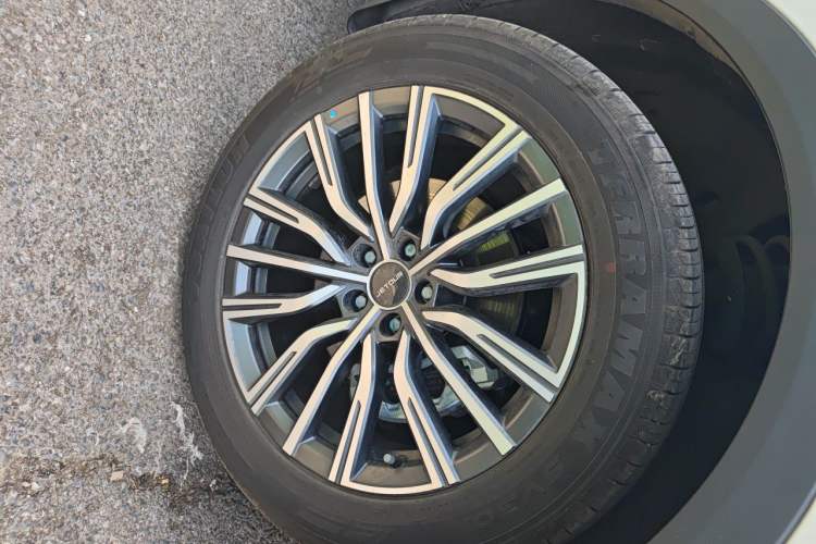 Used JETOUR X70 PLUS 2025 Champion Edition 1.5T DCT Champion PRO 7-Seater Right Front Wheel Hub