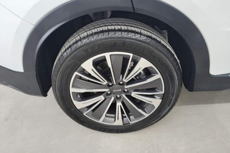 Used JETOUR X70 PLUS 2025 1.5T CVT Flagship PRO 5-Seater Right Rear Wheel Hub