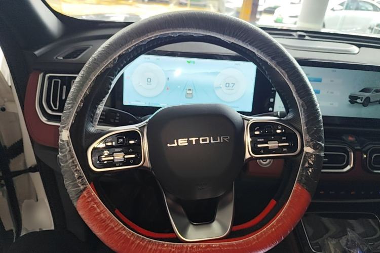 Used JETOUR X70 PLUS 2025 1.5T Elite Edition 5 Seats Steering Wheel