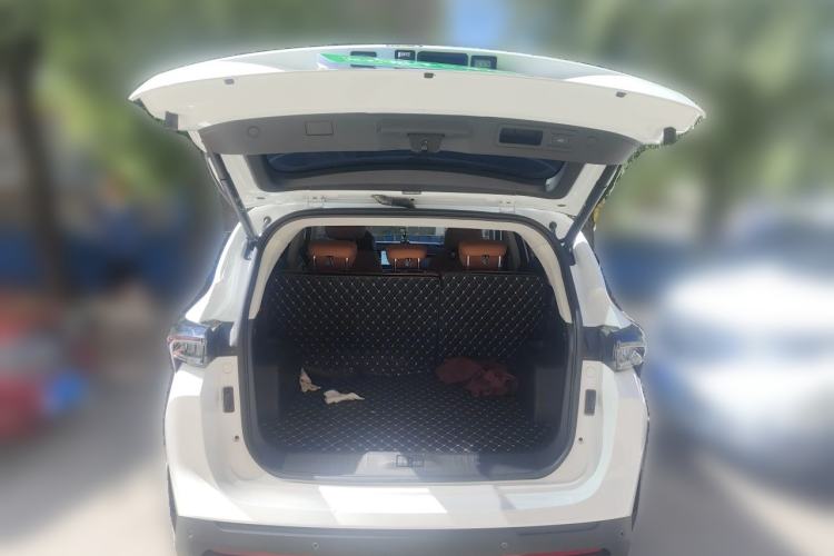 Used JETOUR X70 PLUS 2025 1.5T ZhiZhen Pailong Edition 5-Seater Trunk