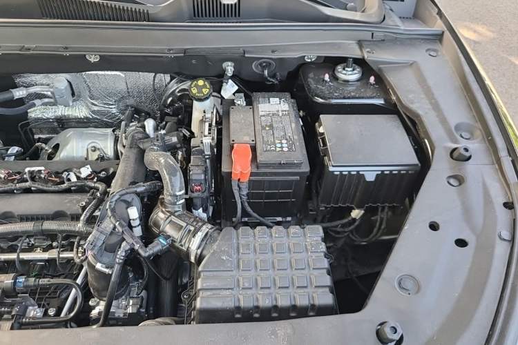Used JETOUR X70 PLUS 2026 Model Champion Edition 1.5T DCT Comfort 5-seater Engine Bay Left