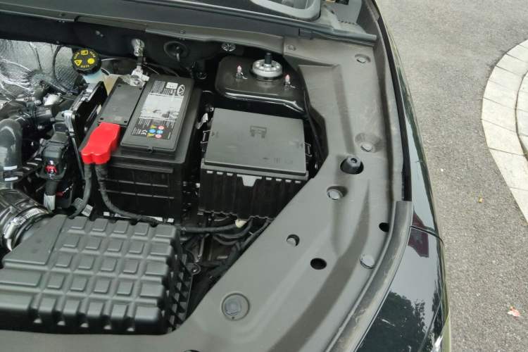 Used JETOUR X70 PLUS 2026 Model 1.5T DCT Comfort 5-Seater Engine Bay Left