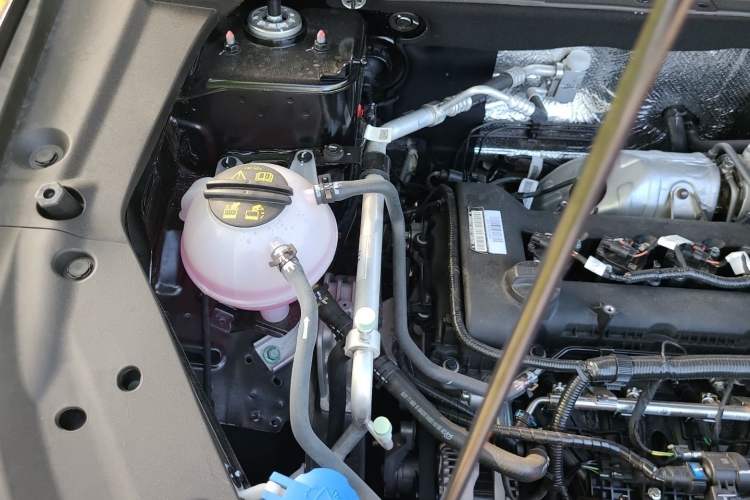 Used JETOUR X70 PLUS 2026 Model Champion Edition 1.5T DCT Comfort 5-seater Engine Bay Right