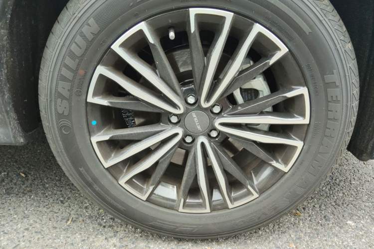 Used JETOUR X70 PLUS 2026 Model 1.5T DCT Comfort 5-Seater Right Front Wheel Hub