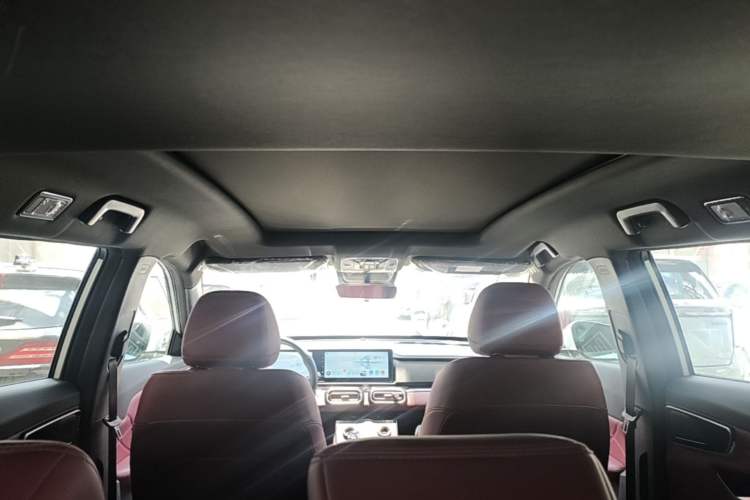 Used JETOUR X70 PLUS 2026 Model 1.5T DCT Flagship 5-Seater Headliner