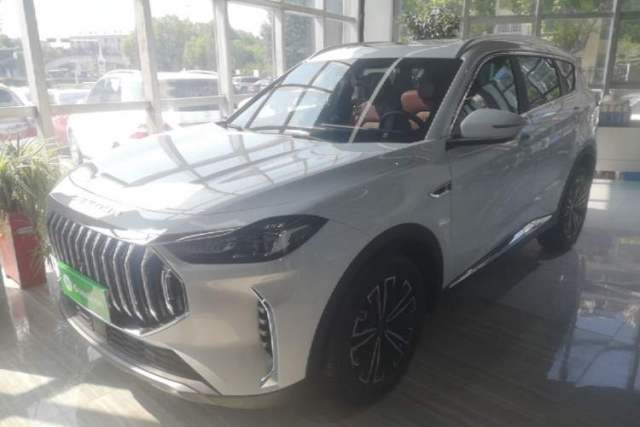 JETOUR X70 PLUS 2026 Model Champion Edition 1.5T DCT Comfort 5-seater с пробегом