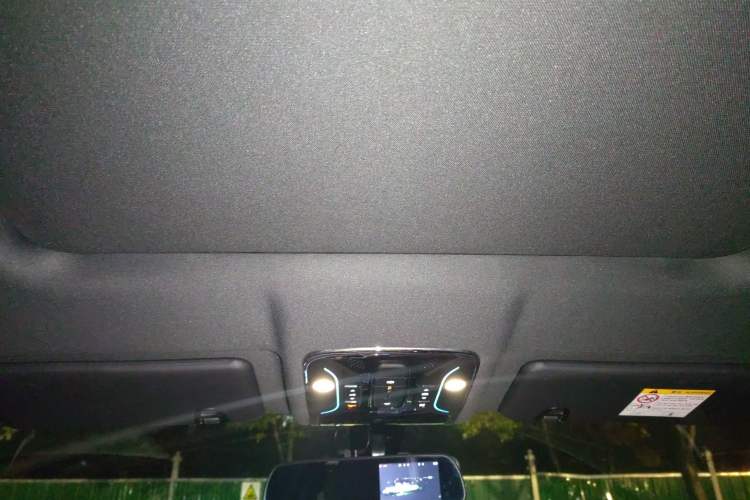 Used JETOUR X70 PRO 2023 1.6T DCT Enjoy PRO 7-Seater Headliner