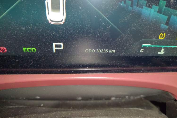 Used JETOUR X70 PRO 2023 1.6T DCT Enjoy PRO 7-Seater Odometer Close Up