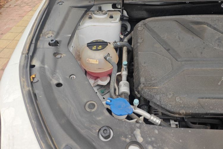 Used JETOUR X70 PRO 2023 1.6T DCT Enjoy MAX 7-Seater Engine Bay Right