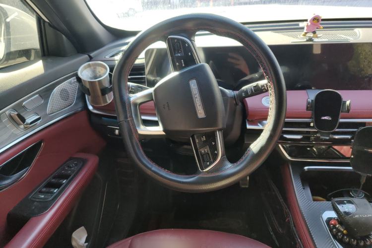 Used JETOUR X70 PRO 2023 1.5T DCT Comfort Edition 5 Seats Steering Wheel