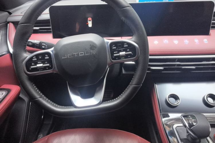 Used JETOUR X70 PRO 2023 1.6T DCT Enjoy PRO+ 7-Seater Center Console