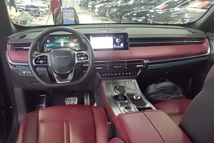 Used JETOUR X70 PRO 2023 1.6T DCT Enjoy PRO 5-Seater Center Console
