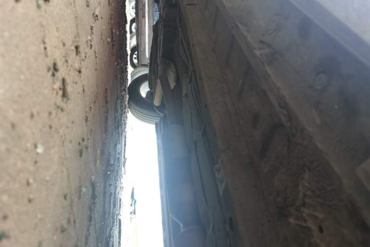 Used JETOUR X70 PRO 2023 1.6T Manual Enjoyment Model 5 Seats Chassis Front Right