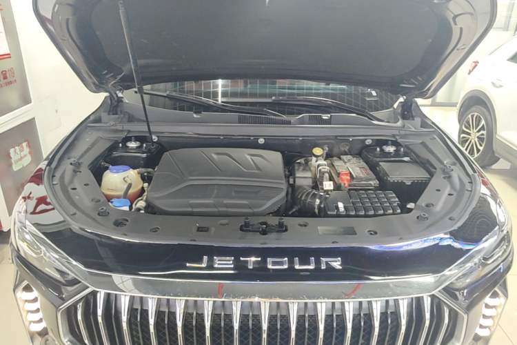 Used JETOUR X70 PRO 2023 1.6T DCT Enjoy PRO 7-Seater Engine Bay