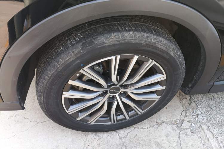 Used JETOUR X70 PRO 2023 1.5T DCT Comfort Edition 5 Seats Exterior 4