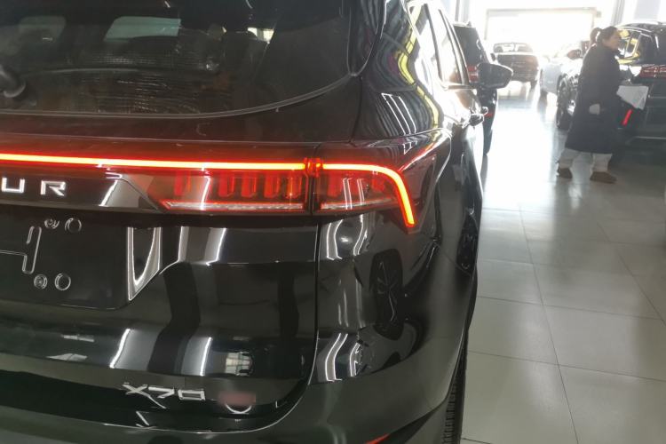 Used JETOUR X70 PRO 2023 1.5T DCT Comfort Edition 7-Seater Exterior 6
