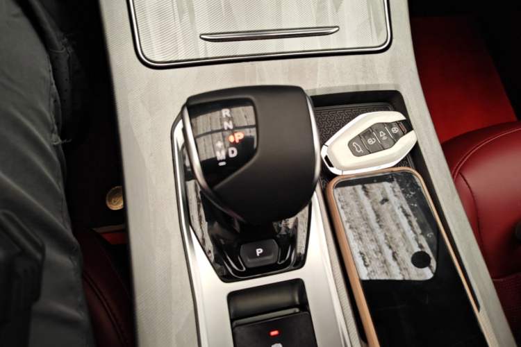 Used JETOUR X70 PRO 2023 1.6T DCT Enjoy PRO 5-Seater Gear Lever