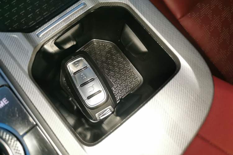 Used JETOUR X70 PRO 2023 1.5T DCT Comfort Edition 7-Seater Interior 1
