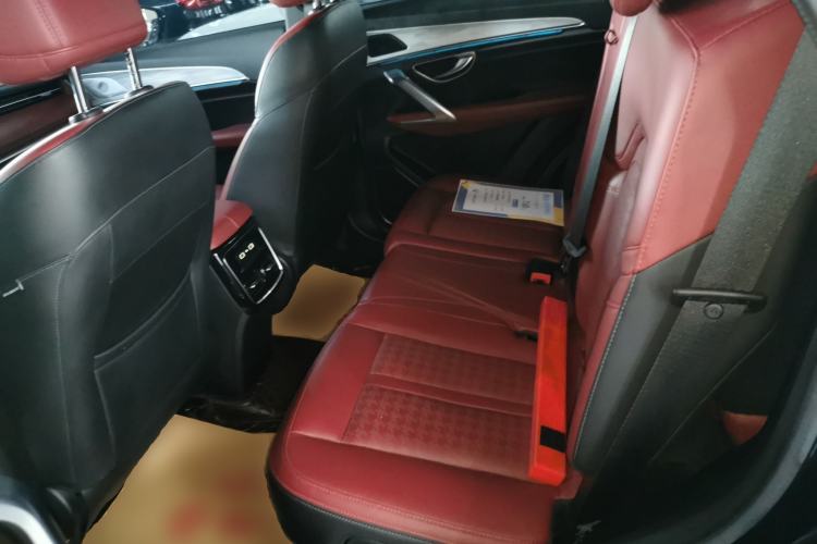 Used JETOUR X70 PRO 2023 1.5T DCT Comfort Edition 7-Seater Interior 4