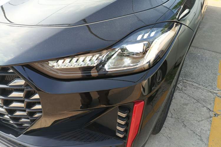 Used JETOUR X70 PRO 2023 1.5T DCT Comfort Edition 5 Seats Left Front Headlight