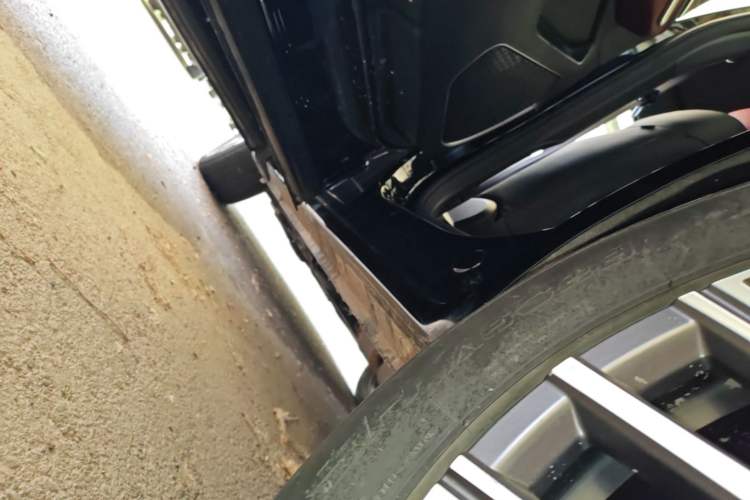 Used JETOUR X70 PRO 2023 1.6T DCT Enjoy PRO 5-Seater Left Side Sill