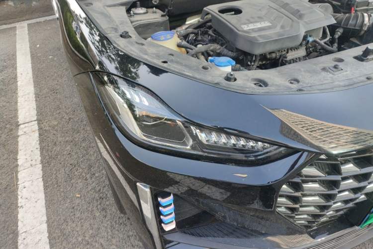 Used JETOUR X70 PRO 2023 2.0T DCT Luxury PRO 5-Seater Right Front Headlight