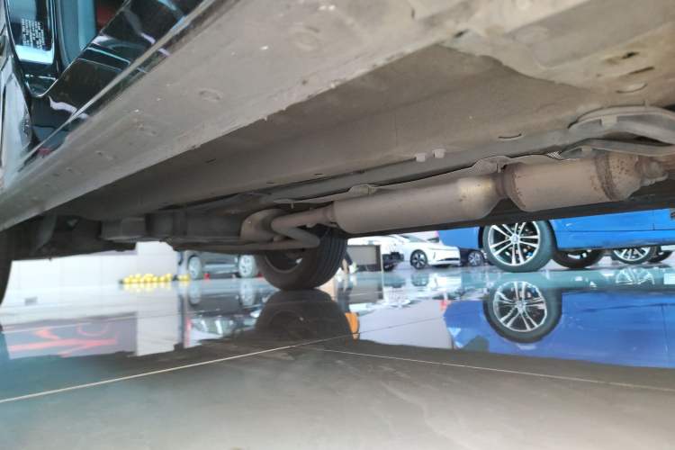 Used JETOUR X70 PRO 2023 1.5T DCT Comfort Edition 7-Seater Right Side Sill