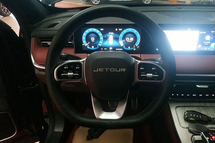 Used JETOUR X70 PRO 2023 1.5T DCT Comfort Edition 5 Seats Steering Wheel