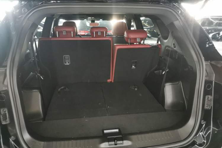 Used JETOUR X70 PRO 2023 1.5T DCT Comfort Edition 7-Seater Trunk