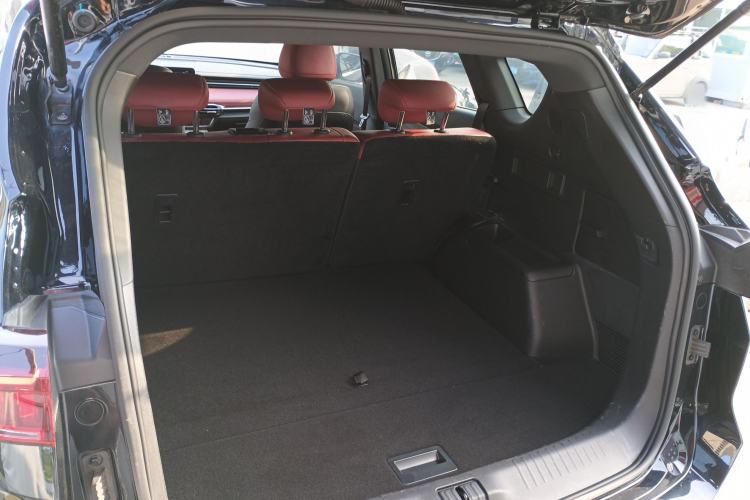 Used JETOUR X70 PRO 2023 1.5T DCT Comfort Edition 5 Seats Trunk