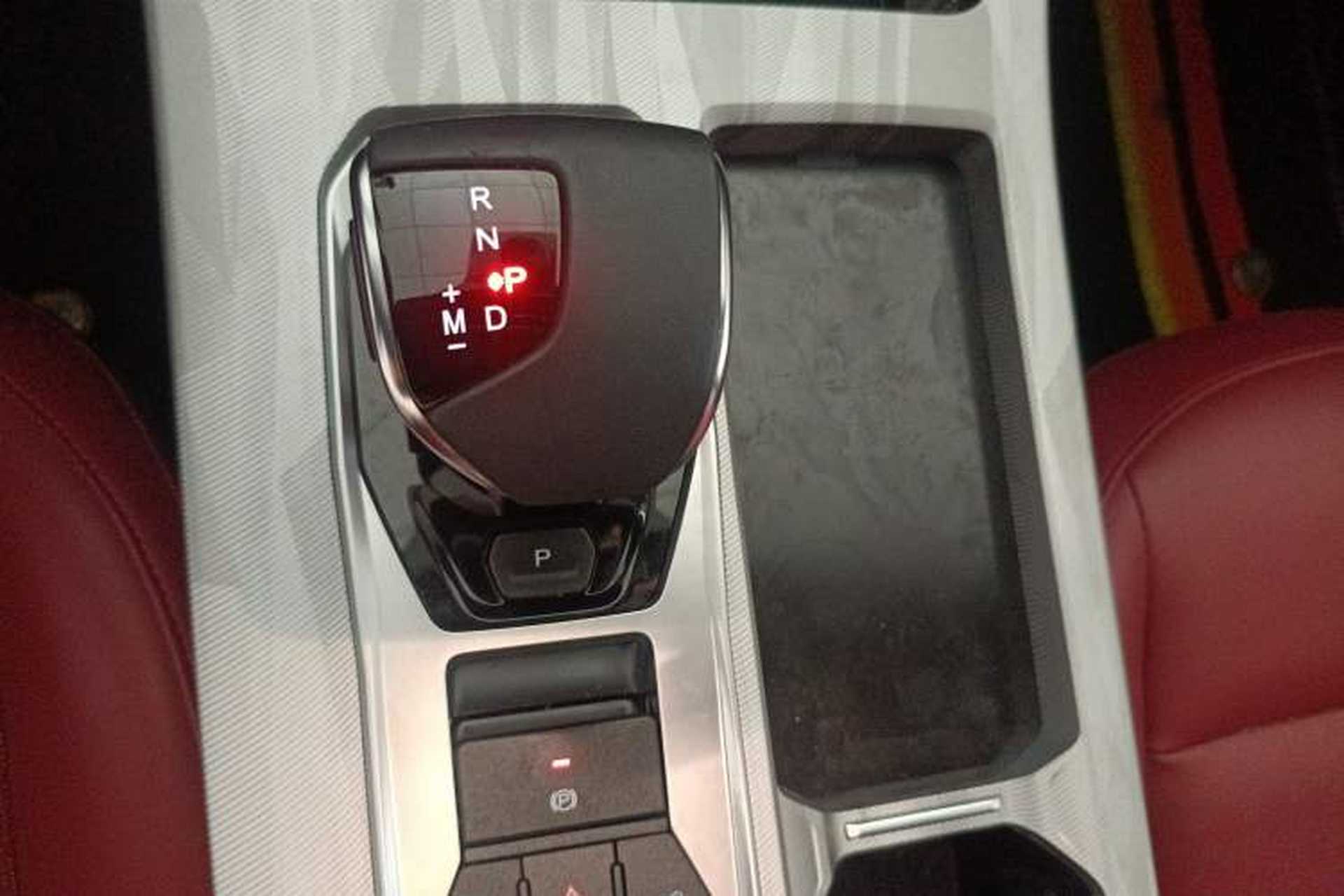 Used JETOUR X70 PRO 2023 1.5T DCT Comfort Edition 5 Seats Gear Lever