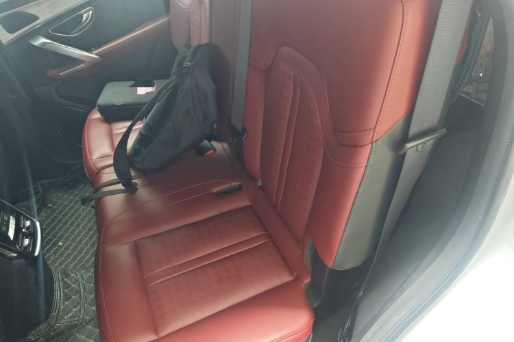 Used JETOUR X70 PRO 2023 1.5T DCT Comfort Edition 7-Seater Interior 4