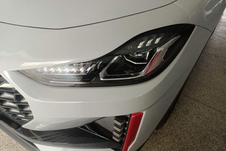 Used JETOUR X70 PRO 2023 1.5T DCT Comfort Edition 5 Seats Left Front Headlight