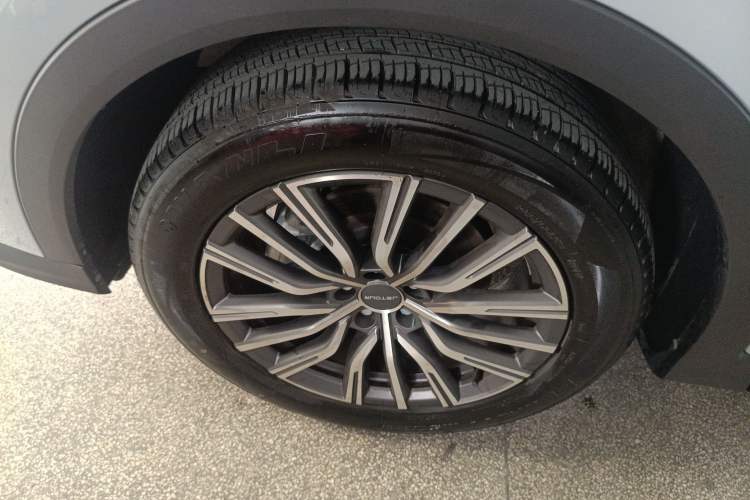 Used JETOUR X70 PRO 2023 1.5T DCT Comfort Edition 5 Seats Left Front Wheel Hub