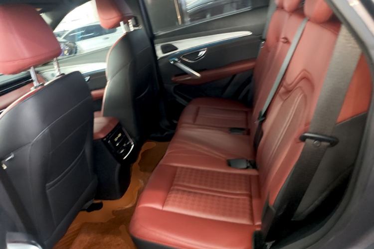 Used JETOUR X70 PRO 2023 1.5T DCT Comfort Edition 5 Seats Left Rear Seat