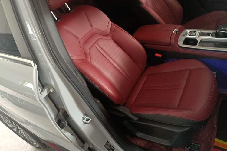 Used JETOUR X70 PRO 2023 1.5T DCT Comfort Edition 5 Seats Right Front Seat