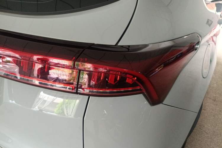 Used JETOUR X70 PRO 2023 1.5T DCT Comfort Edition 5 Seats Right Rear Taillight