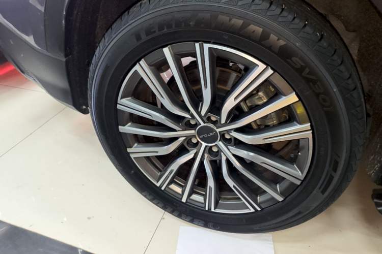 Used JETOUR X70 PRO 2023 1.5T DCT Comfort Edition 5 Seats Right Rear Wheel Hub