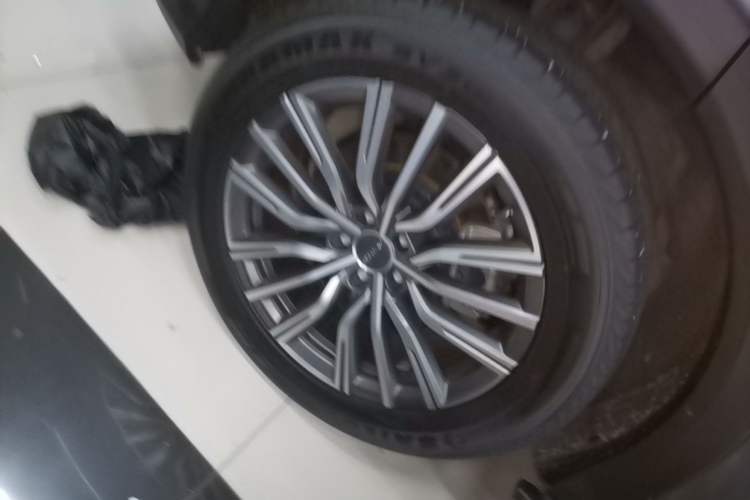 Used JETOUR X70 PRO 2023 1.5T DCT Comfort Edition 5 Seats Right Rear Wheel Hub