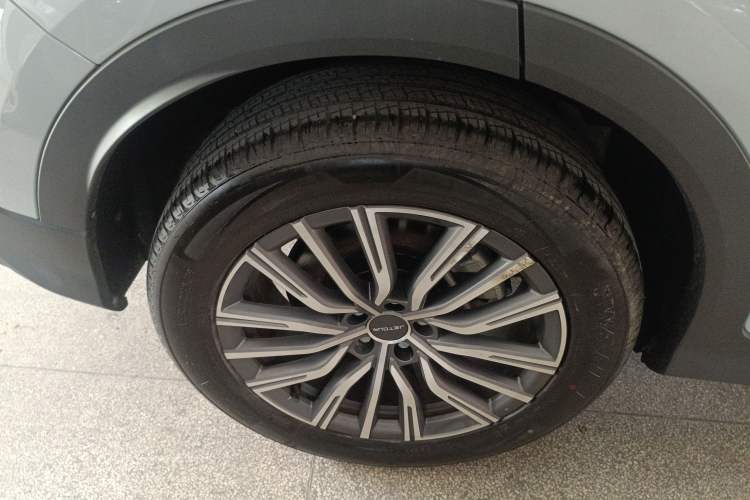 Used JETOUR X70 PRO 2023 1.5T DCT Comfort Edition 5 Seats Right Rear Wheel Hub