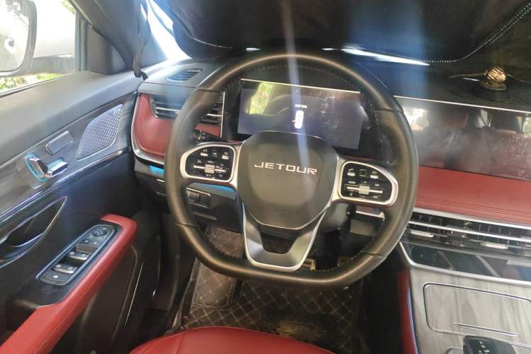 Used JETOUR X70 PRO 2023 1.5T DCT Comfort Edition 7-Seater Steering Wheel