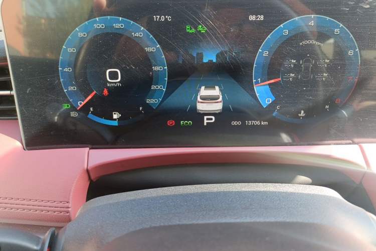 Used JETOUR X70 PRO 2023 1.6T DCT Enjoy MAX 5-seater Odometer Close Up